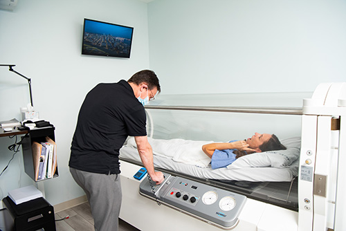 Charlottesville Hyperbarics | Hyperbaric Oxygen Therapy | What Information Do I Need to Share With My HealthcarHow Do I Relieve Ear Pressure During Hyperbaric Oxygen Therapy Treatment?